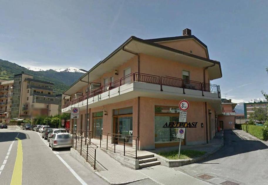 Negozio in vendita a Aosta