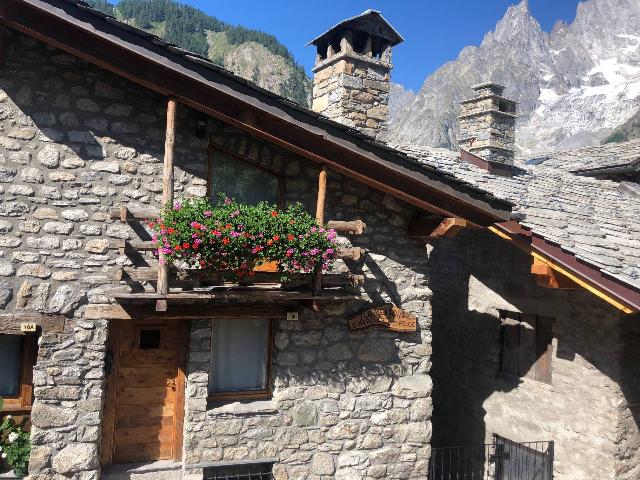 Bilocale in Via Colle del Gigante, Courmayeur - Foto 1