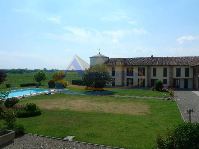 Detached house in Via Quargnento, Alessandria - Photo 1