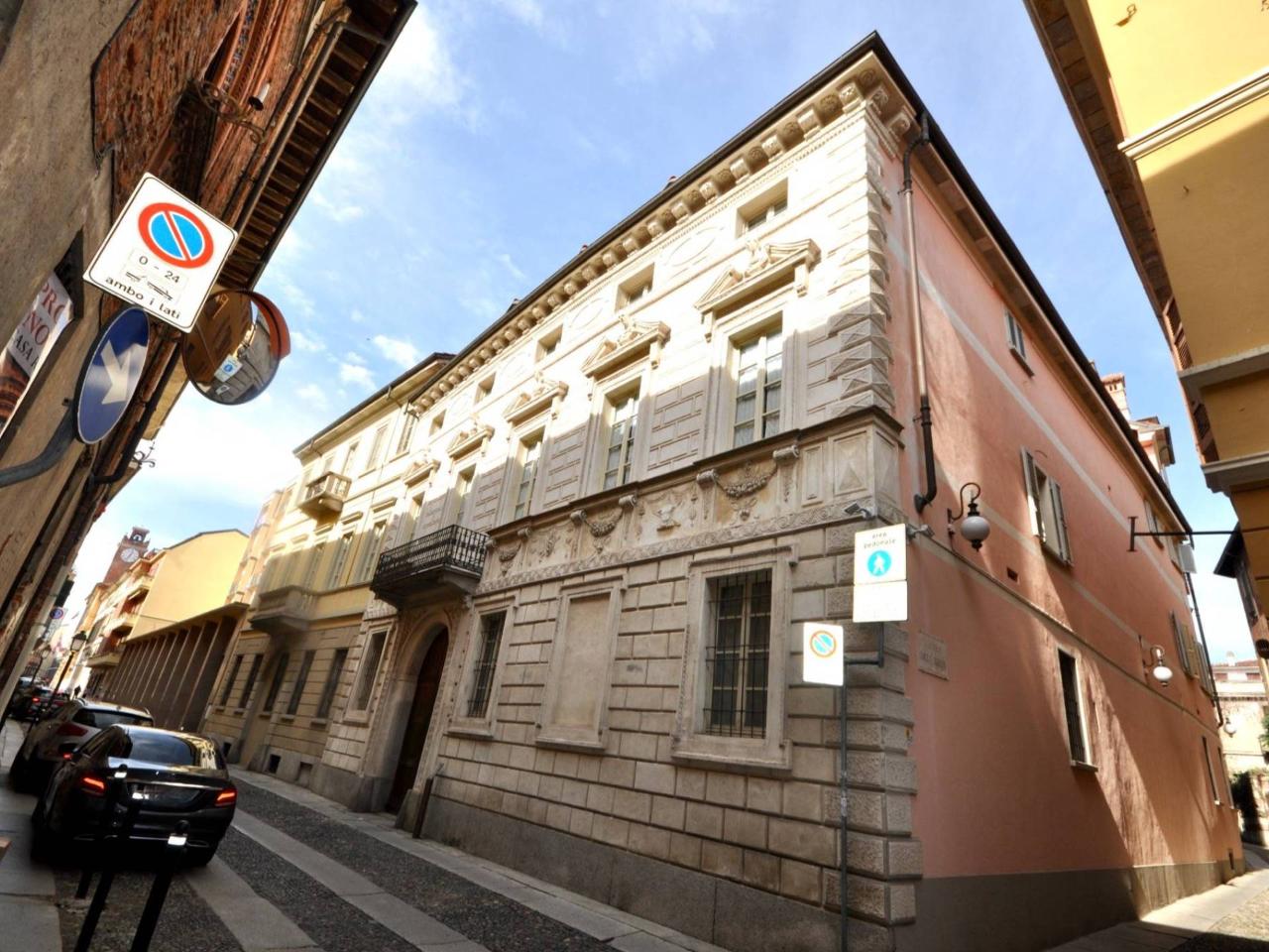 Ufficio condiviso in affitto a Novara