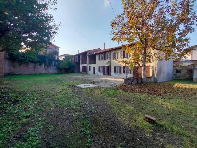 Country house or cottage in Via Guglielmo Marconi 12, Oviglio - Photo 1