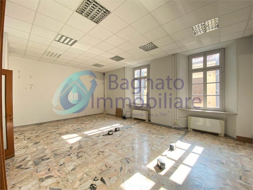 Ufficio in , Novara, {3} - Foto 2
