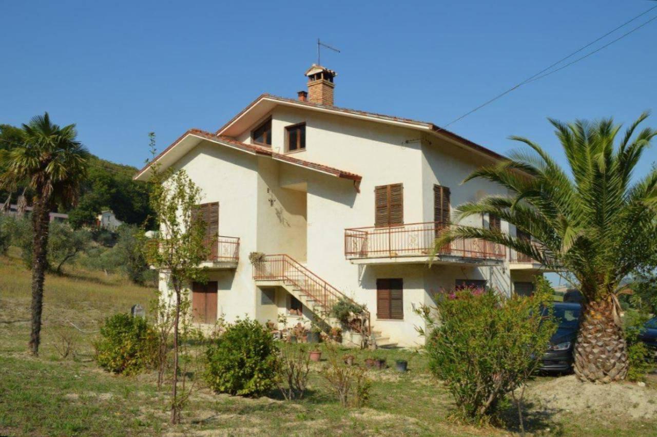 Villa in vendita a Arcevia