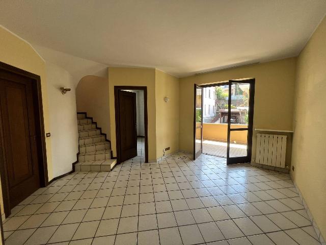 4-room flat in Via San Rocco 7, Dormelletto - Photo 1