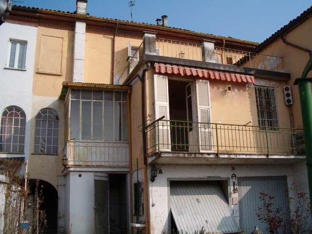 Porzione di casa in vendita a Pietra Marazzi