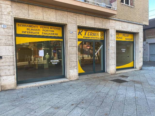 Geschäft in Via dei Guasco, Alessandria - Foto 1