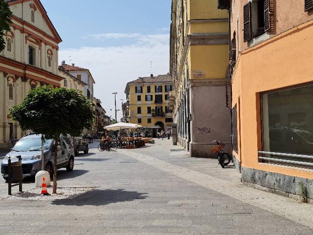 Geschäft in Piazza Antonio Gramsci, Novara - Foto 1