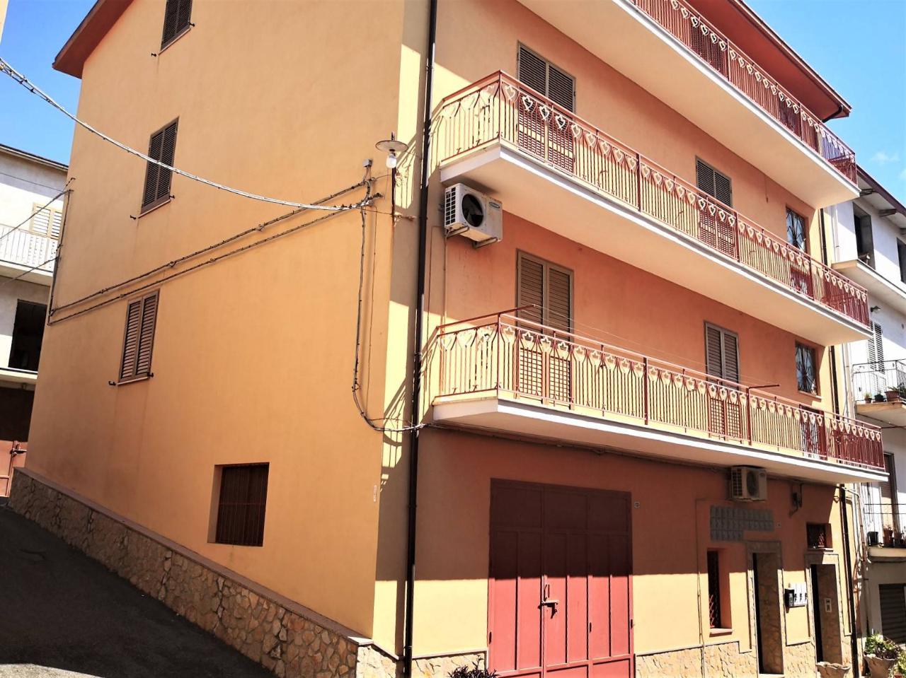 Palazzina commerciale in Via Trapani, Cassano Allo Ionio, {3} - Foto 1