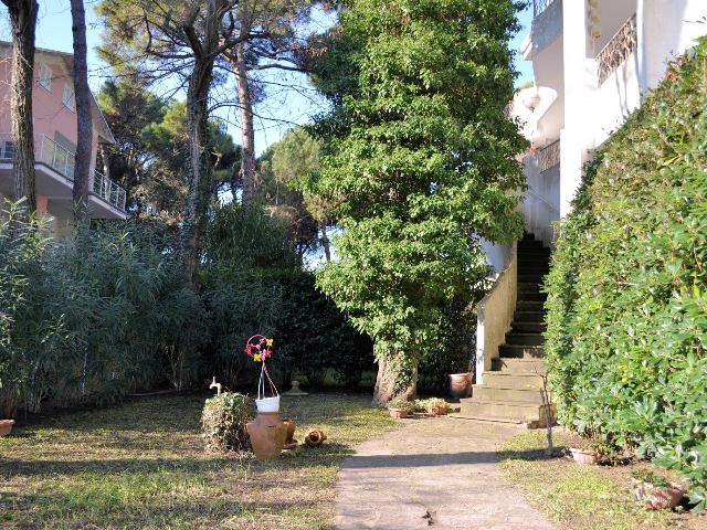 Trilocale in {3}, Viale Giacomo Matteotti 111c - Foto 1