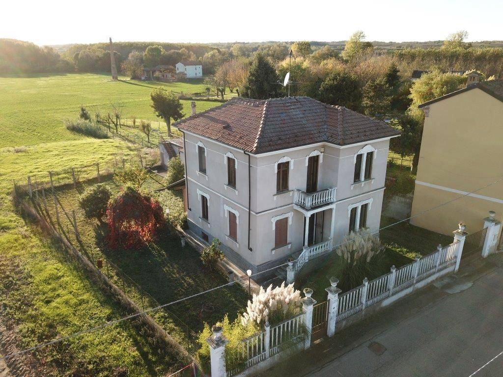 Villa in vendita a Bergamasco
