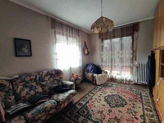 4-room flat in Via Italia 57, Invorio - Photo 1