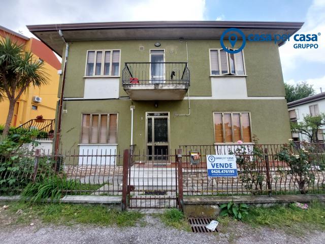 Quadrilocale in Adria, Viale Risorgimento, Adria - Foto 1