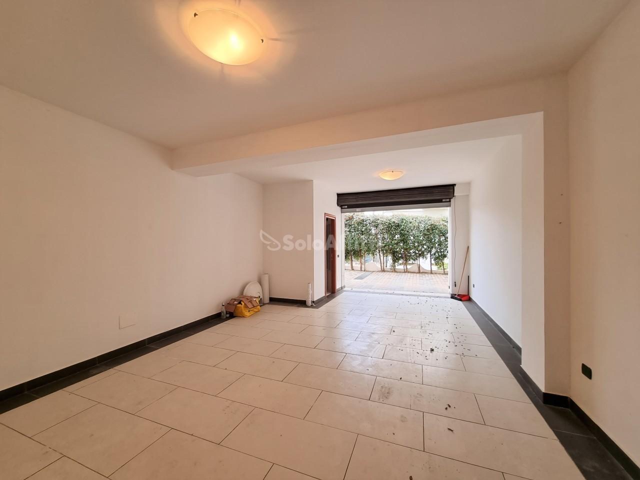 Parcheggio chiuso in , Catanzaro - Foto 1
