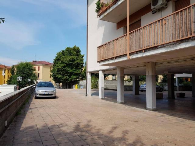 Garage or car box in Via Architetti Dattero -Cremona-, Cremona - Photo 1