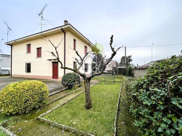 Villa in Via Manzoni, 6, Asola - Foto 1