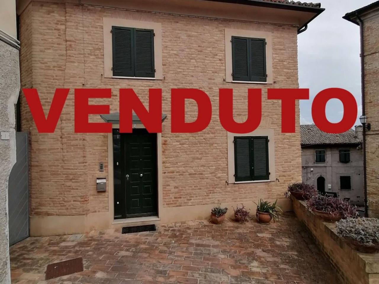 Villa in vendita a Monte San Vito