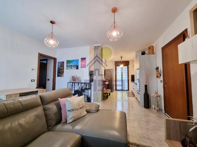 4-room flat in Via Falcone 1, Senna Lodigiana - Photo 1