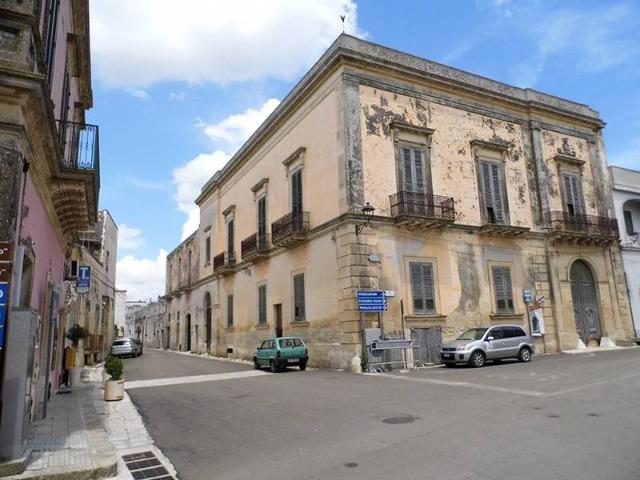 Mansion in Piazza San Giorgio, Ortelle - Photo 1