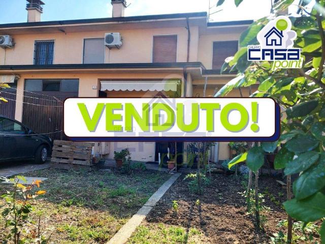 Terraced house in Via Don della Chiesa, Caorso - Photo 1