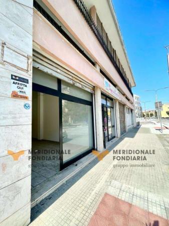 Negozio in , Lecce, {3} - Foto 1