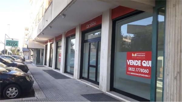 Negozio in , Lecce, {3} - Foto 1