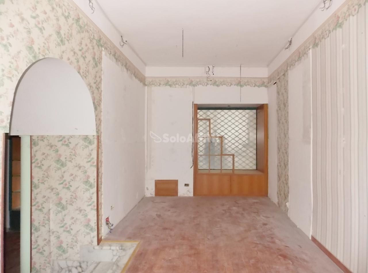 Negozio in , Catanzaro, {3} - Foto 1