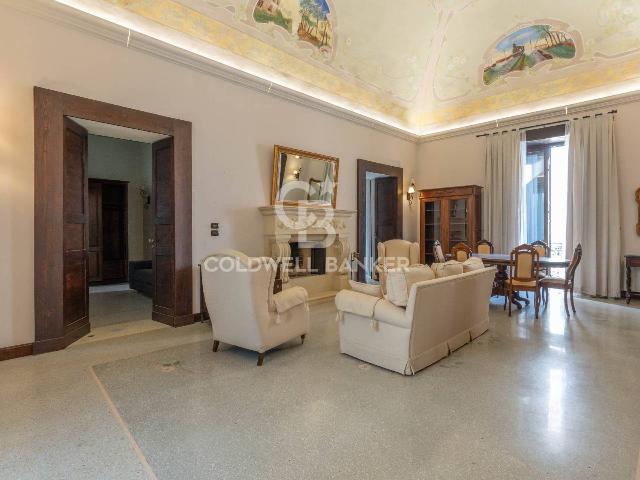 main gallery real estate image