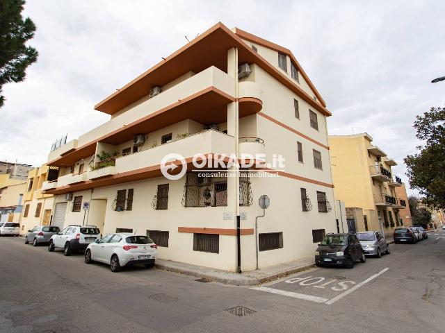 4-room flat in Via Agostino De Pretis, Quartu Sant'Elena - Photo 1