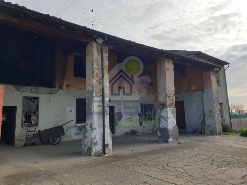 Casa indipendente in vendita a Seniga