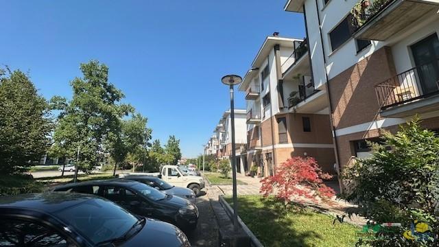 Negozio in Piazza Borsellino E Falcone 4, Salsomaggiore Terme, {3} - Foto 1