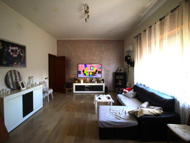 Apartament in {3}, Via Rodolfo Morandi 3 - Photo 1