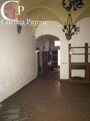 Commercial building in , Prato - Photo 1