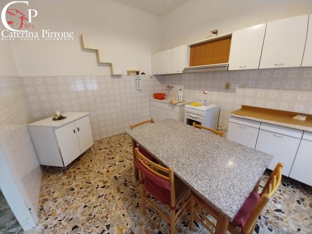 2-room flat, Rufina - Photo 1