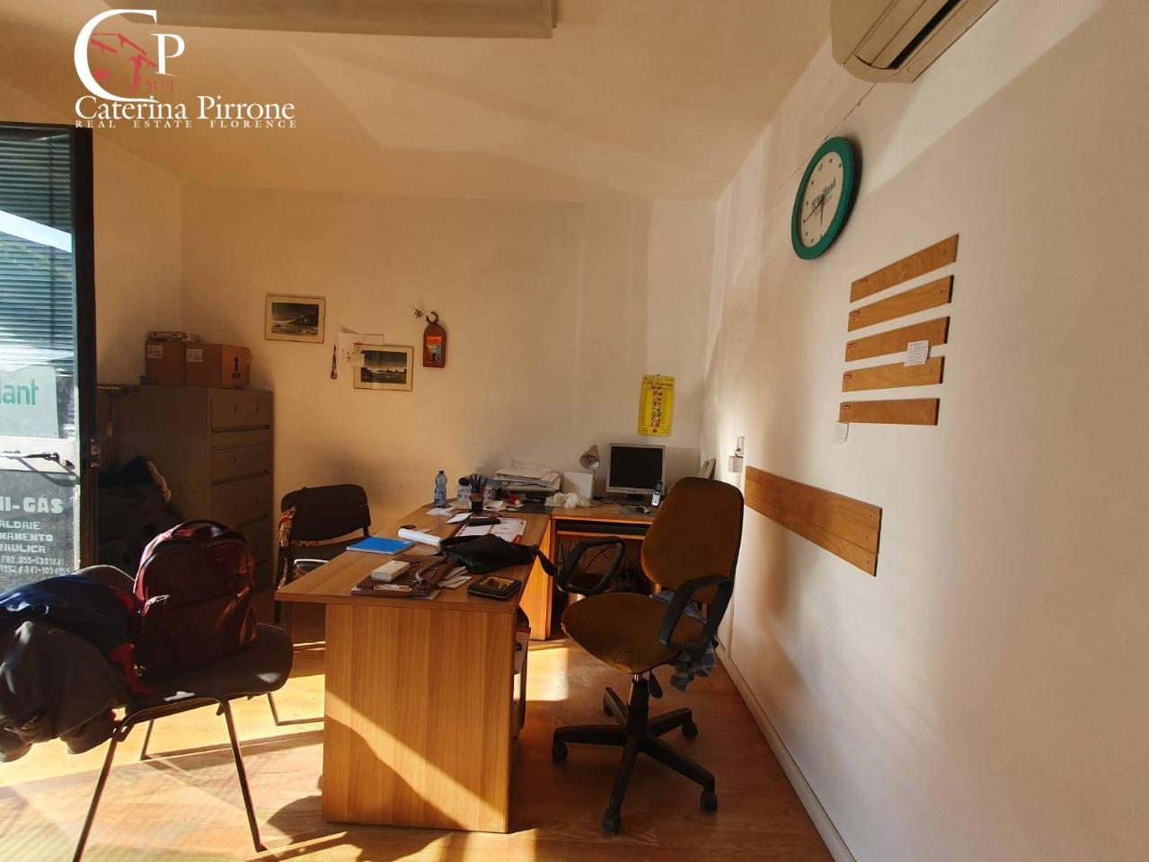 Negozio in Via Filippo Webb 1, Firenze, {3} - Foto 1