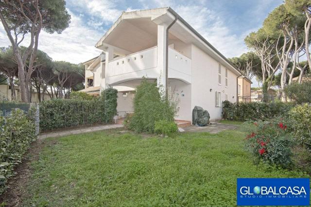 Detached house in Via del Giglio, Grosseto - Photo 1