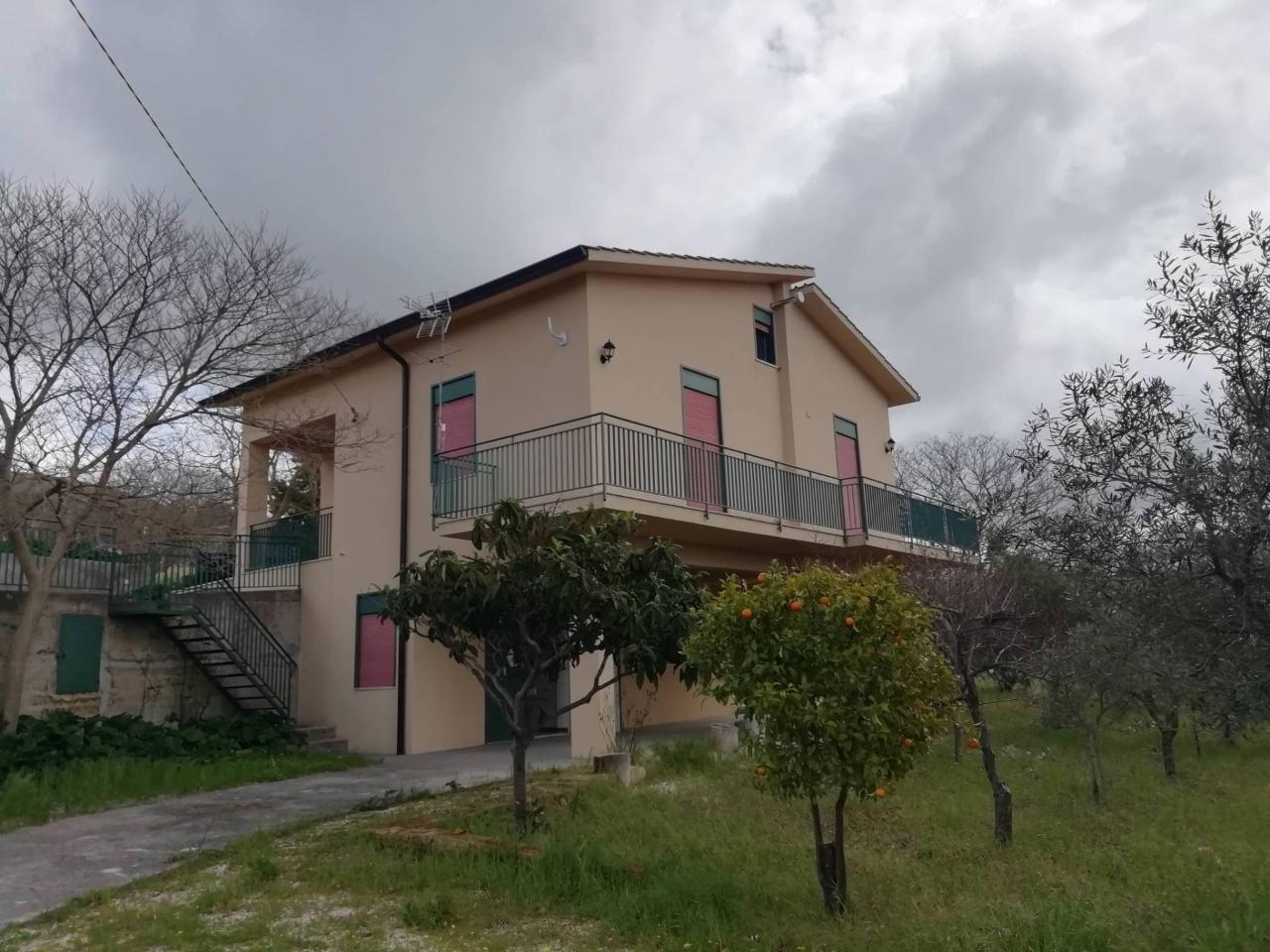 Villa in vendita a Sambuca Di Sicilia