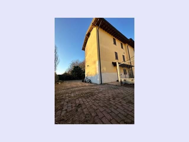 Villa a schiera in Via Eugenio Castellotti, Tavazzano con Villavesco - Foto 1