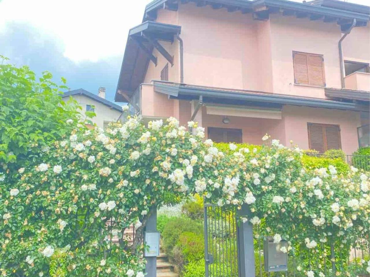 Villa a schiera in vendita a Lipomo