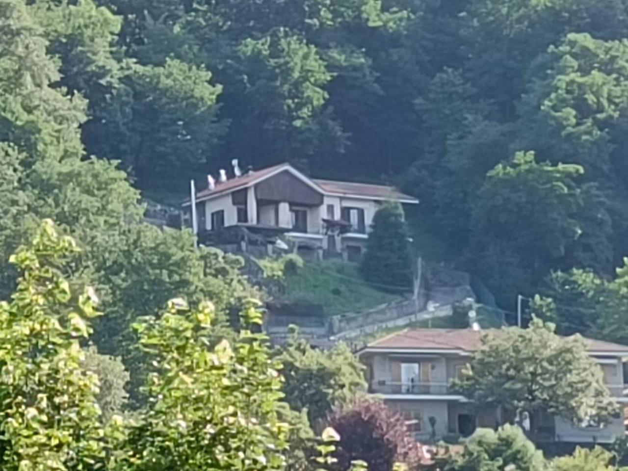 Villa in vendita a Eupilio