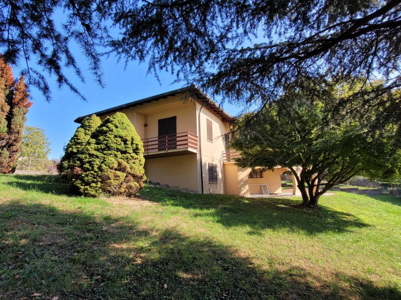 Villa in vendita a Lurate Caccivio