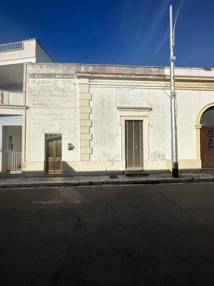 Casa indipendente in vendita a Caprarica Di Lecce