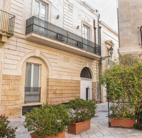 4-room flat in Gianbattista Tufo 13, Lecce - Photo 1