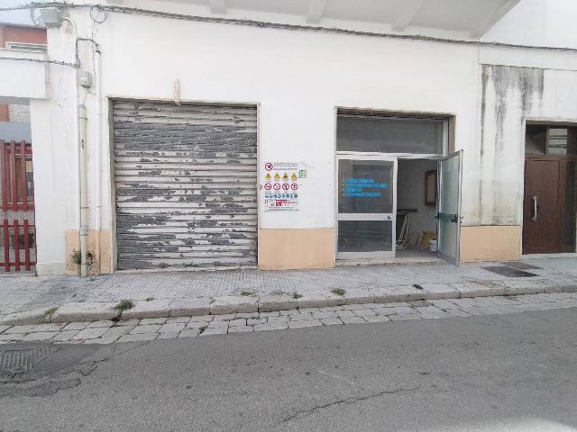 Warehouse in {3}, Via Giuseppe Battaglini 32 - Photo 1