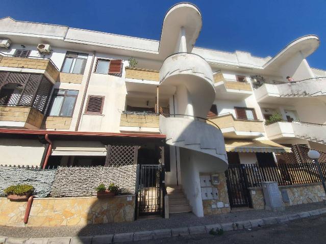 4-room flat in Via Madonna di Costantinopoli S.N.C, Lizzanello - Photo 1