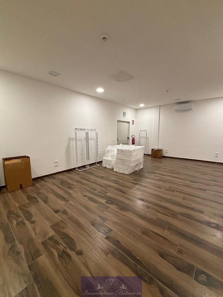 Laboratorio in Via Castonella, Campi Bisenzio, {3} - Foto 2