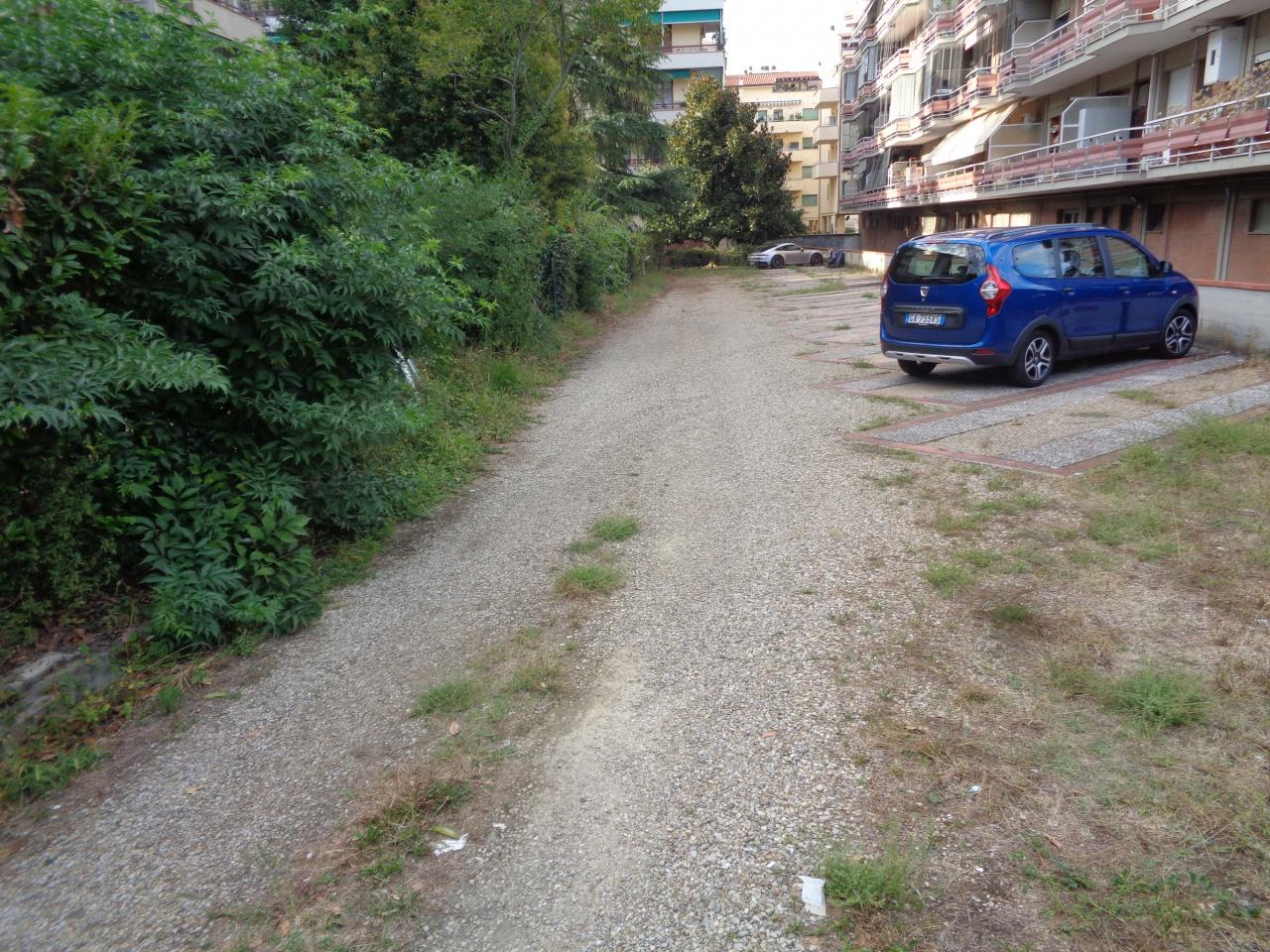 Garage - Autosilos - Parcheggio in Via Kassel, Firenze, {3} - Foto 2