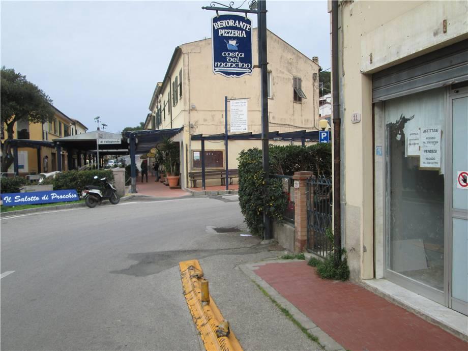 Locale commerciale in Loc. Procchio, Marciana, {3} - Foto 1