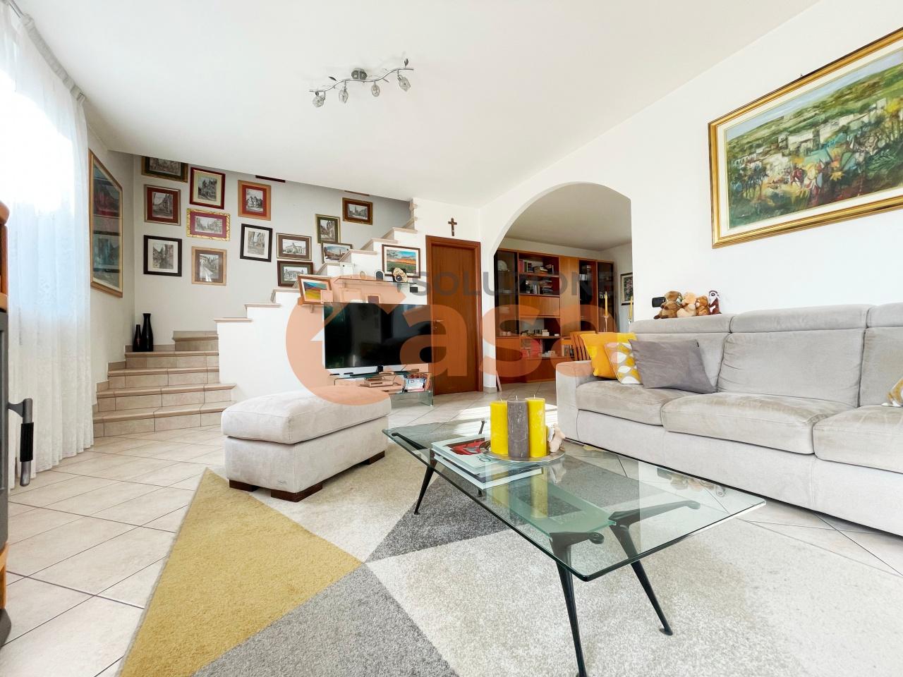 Villa plurifamiliare in vendita a Podenzano