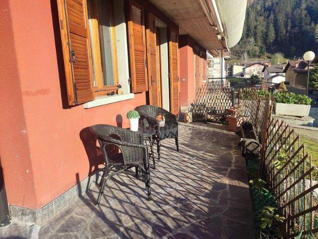 3-room flat in Via Monte Grappa 16, Onore - Photo 1