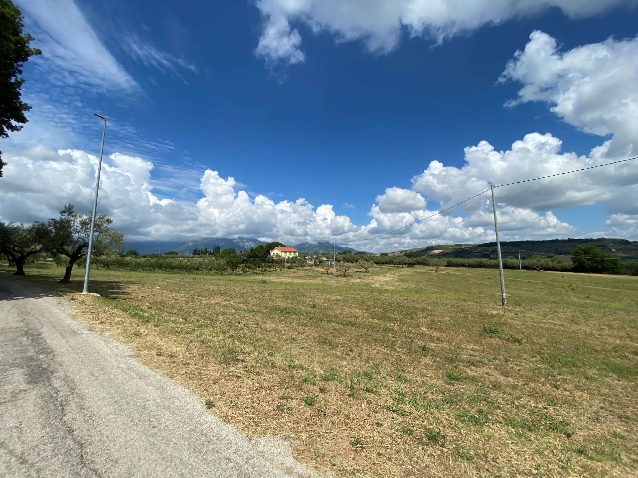 Terreno edificabile in vendita a Catignano